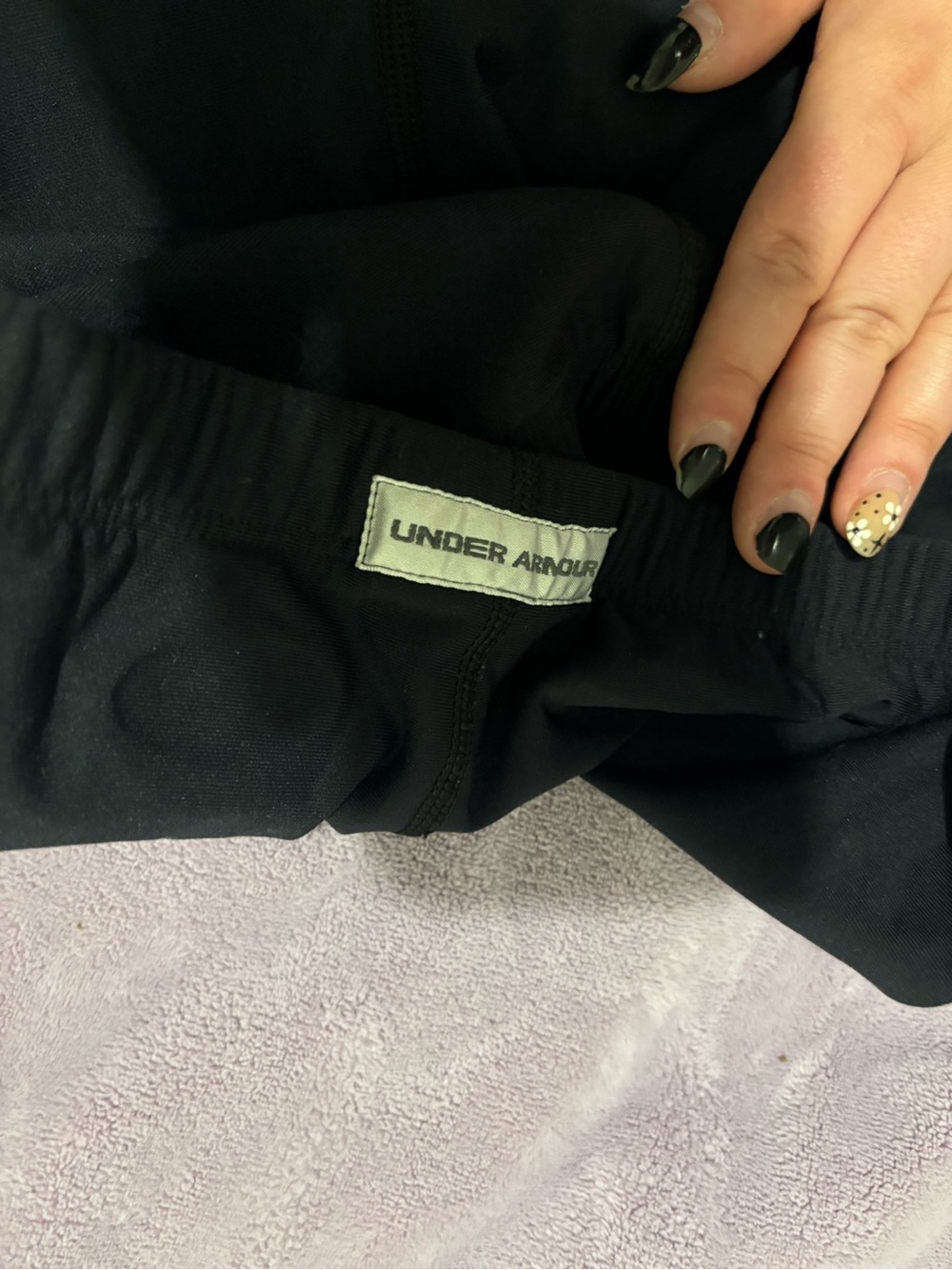 Under Armour Black Performance Leggings with Logo - Picture 4 of 4